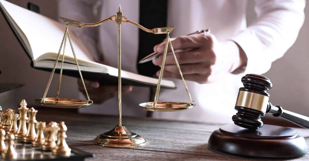 وکیل بندر عباس